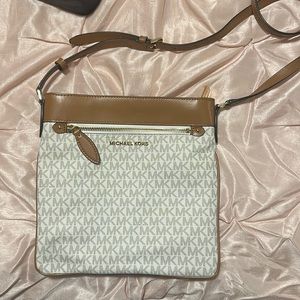 Michael Kors Crossbody